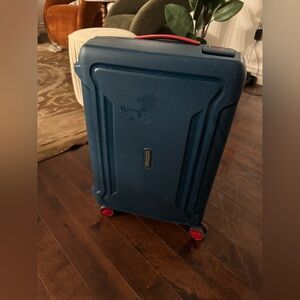 American Tourister Tribus 20" Hardside Spinner carry on Luggage